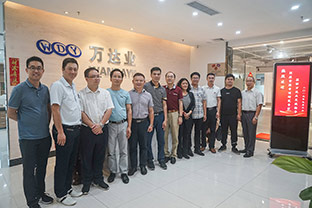 “生态环境技术装备研发中心”授牌仪式在香蕉视频在线视频总部隆重举行